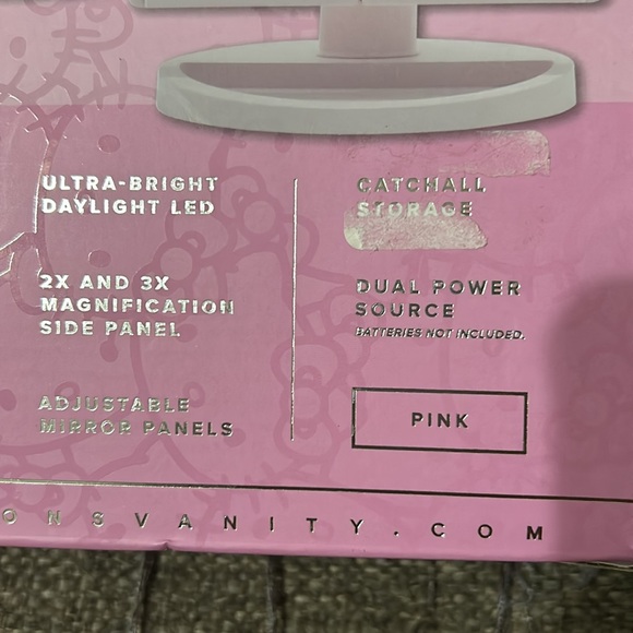 Sanrio Impressions Vanity Hello Kitty Tri Fold Mirror NIB - Picture 5 of 10